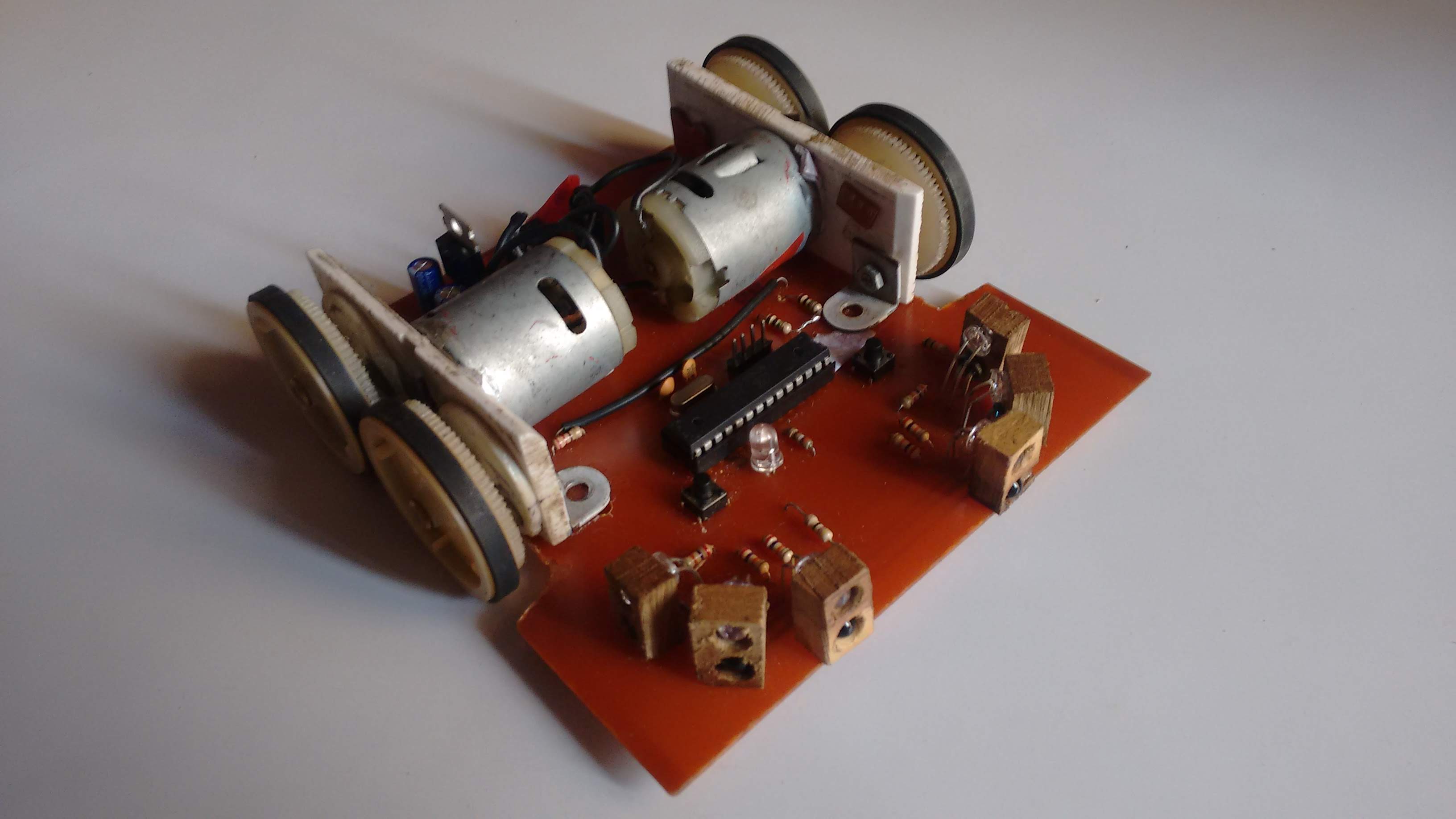 Maze Solver Robot